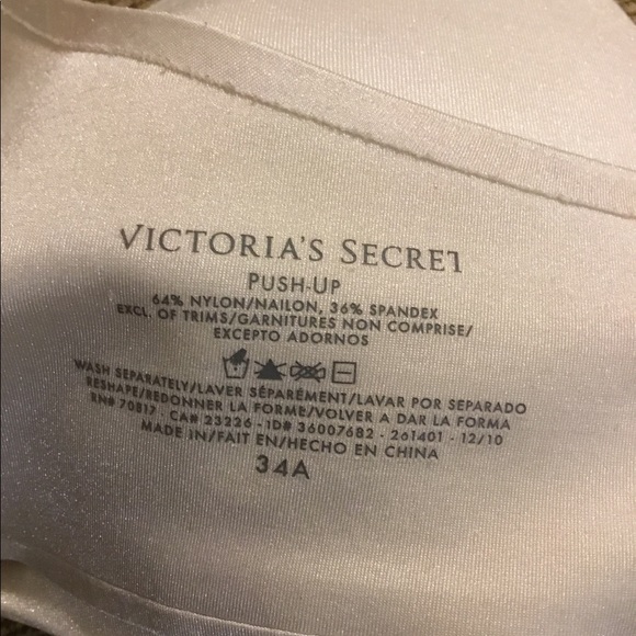 Victoria's Secret 34A white push-up bra - Picture 5 of 5